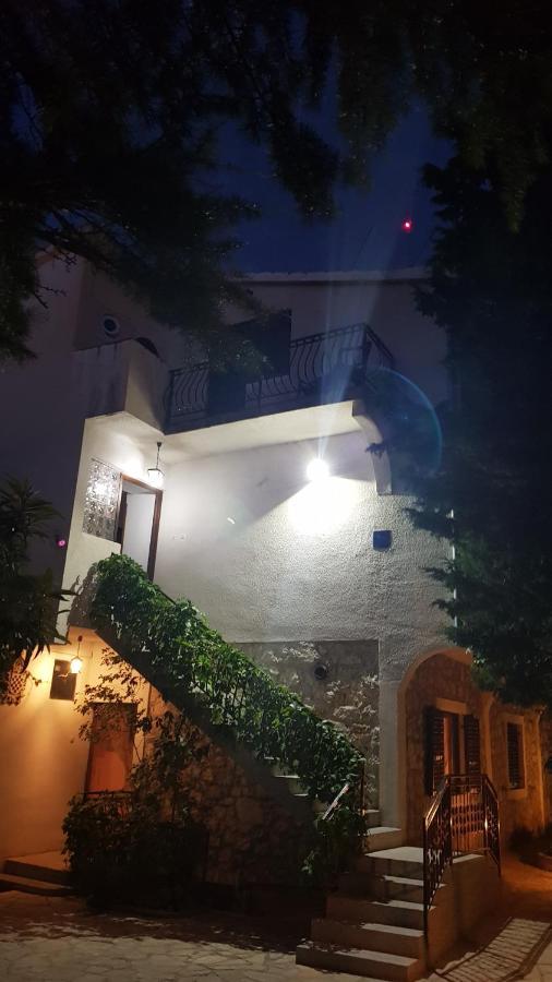 Villa Ivanka Murter Ap D Sa Grijanim Bazenom I Besplatnim Parkingom Екстер'єр фото